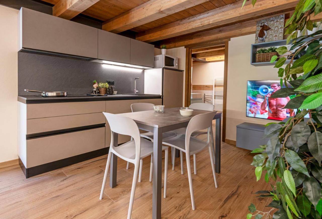 Maison Marcoz - Appartamenti Vacanze Етрубль Екстер'єр фото