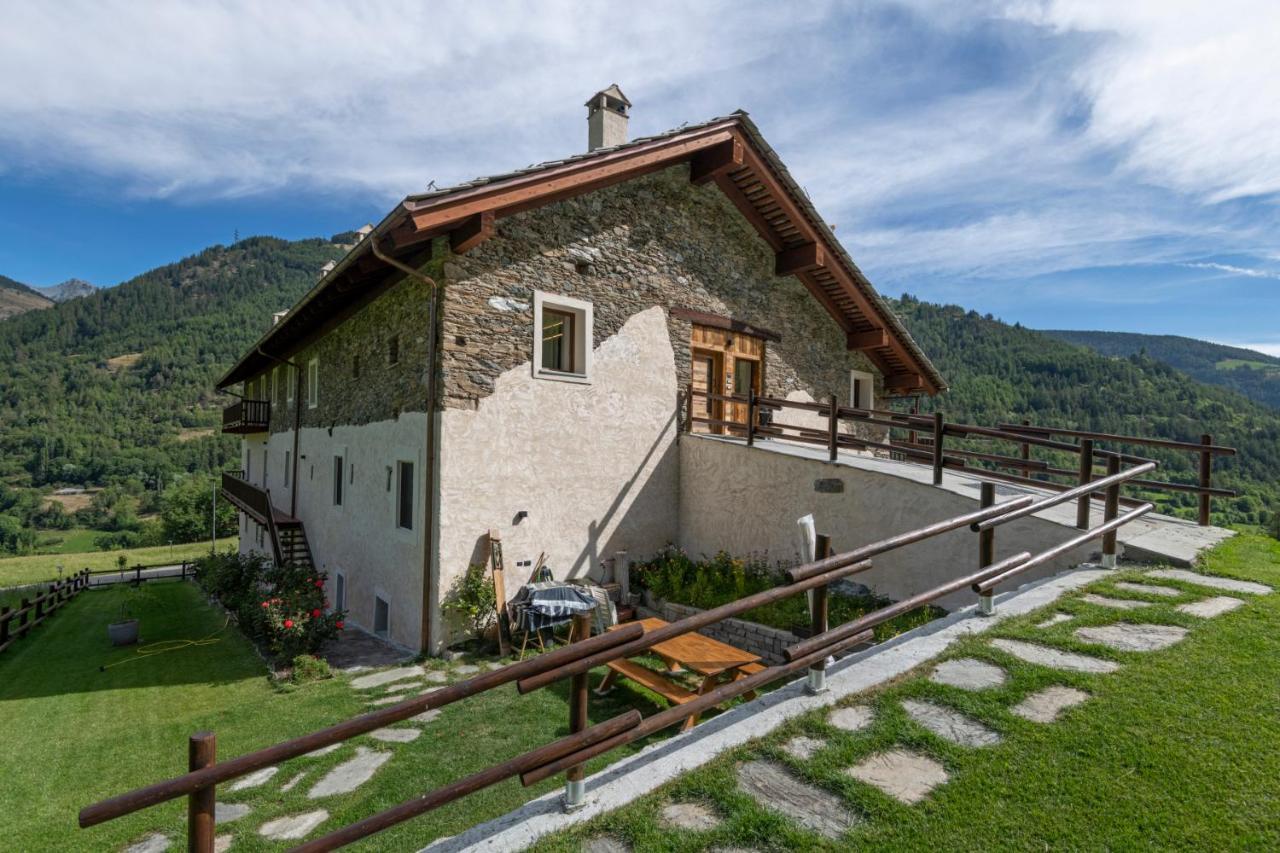 Maison Marcoz - Appartamenti Vacanze Етрубль Екстер'єр фото
