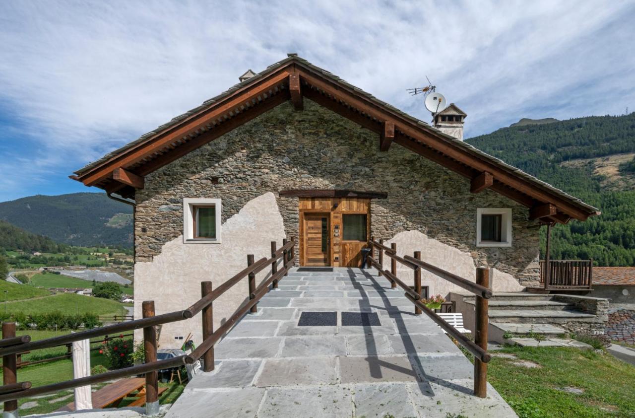 Maison Marcoz - Appartamenti Vacanze Етрубль Екстер'єр фото