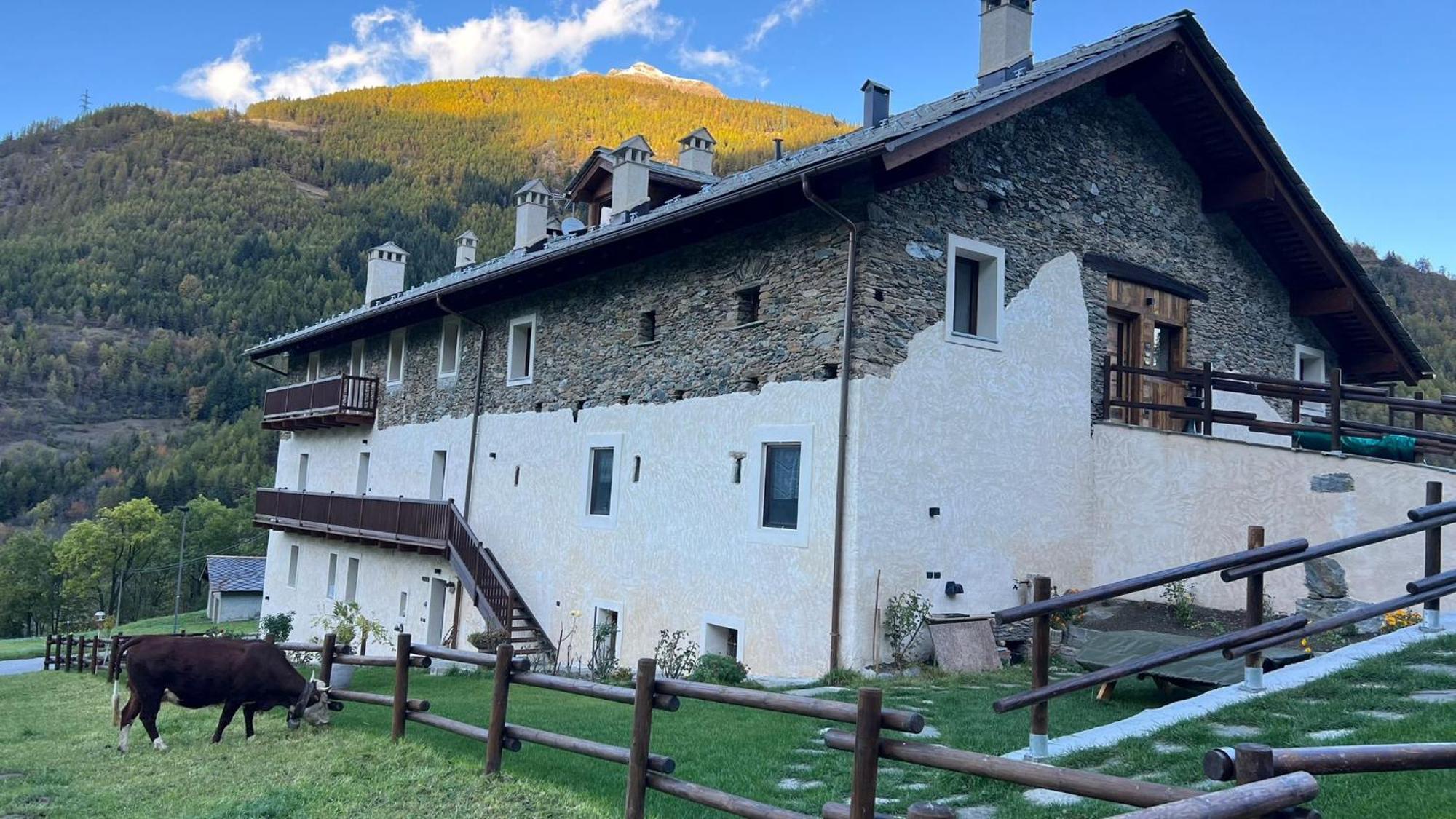 Maison Marcoz - Appartamenti Vacanze Етрубль Екстер'єр фото